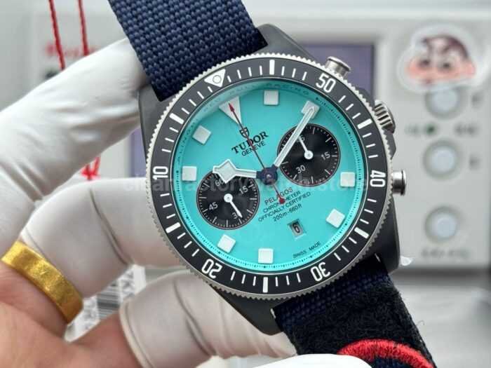 V+ Factory Tudor Heritage Black Bay Chrono 79360N-0024 41mm Carbon Flamingo Blue Dial - Image 4