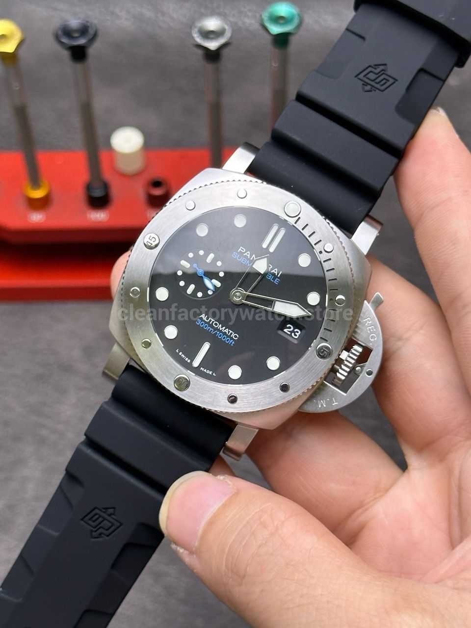 Panerai Submersible dive watch replica review