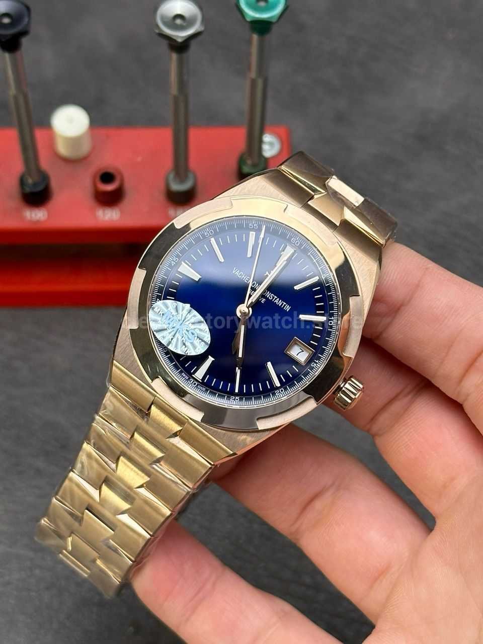 VC Overseas 4500V blue dial bracelet replica review