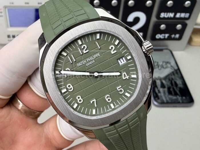 3K Factory Patek Philippe Aquanaut 42.2mm 5168G-010 White Gold Avocado Green Rubber Strap Avocado Green Dial - Image 2