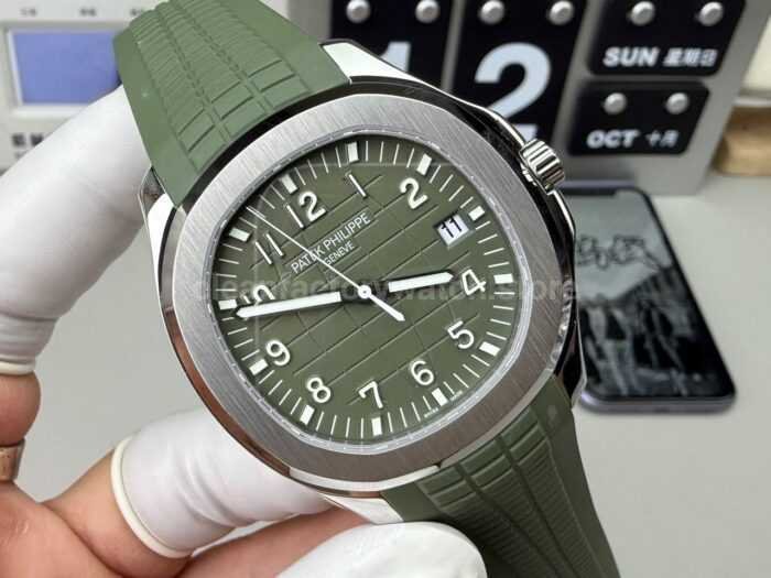 3K Factory Patek Philippe Aquanaut 42.2mm 5168G-010 White Gold Avocado Green Rubber Strap Avocado Green Dial - Image 3