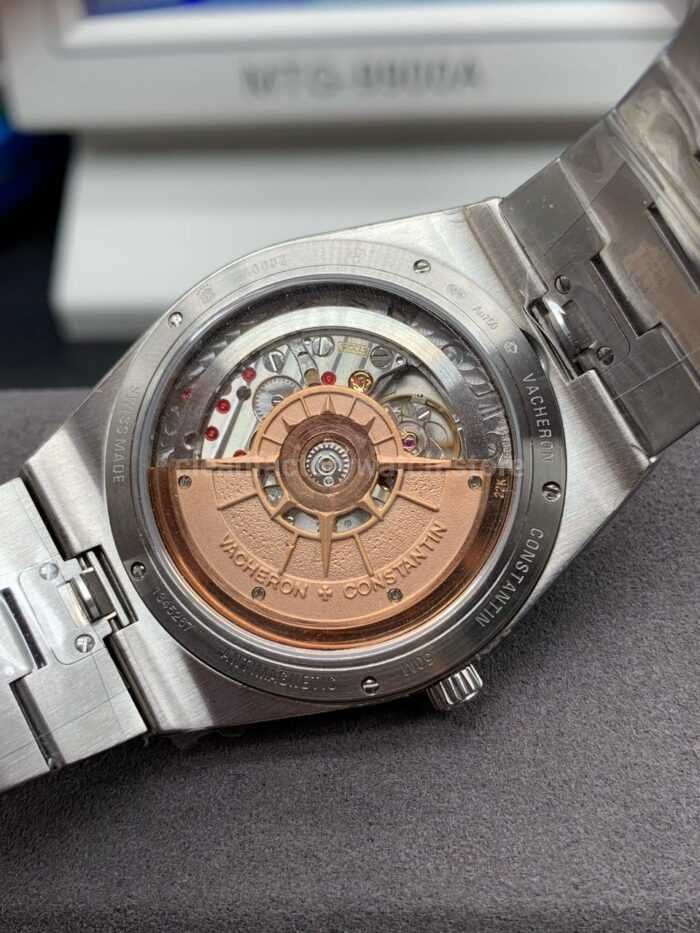 8F Factory Vacheron Constantin Overseas 2000V 40mm Full White Gold Blue Dial - Image 4