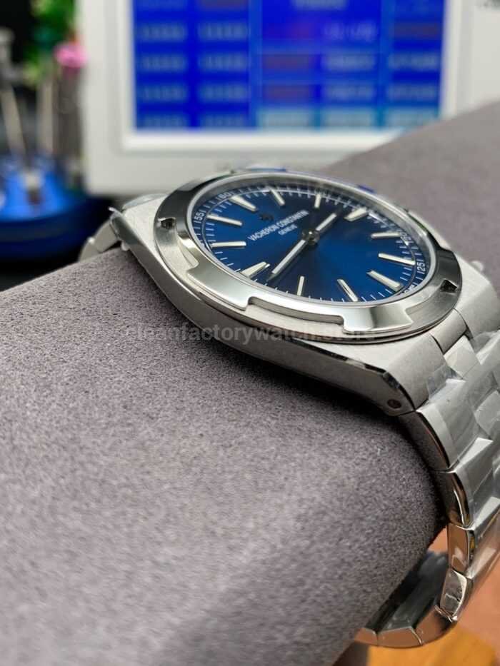 8F Factory Vacheron Constantin Overseas 2000V 40mm Full White Gold Blue Dial - Image 5