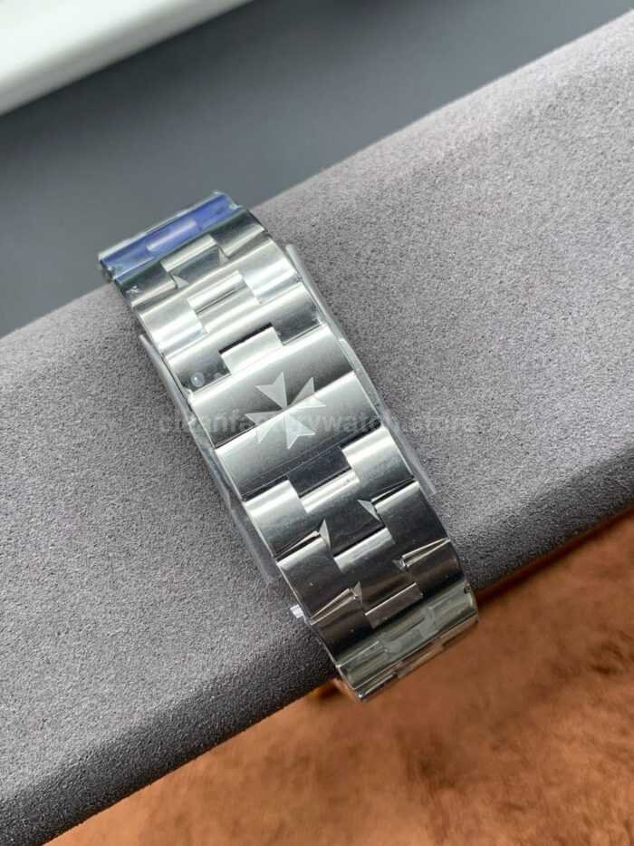 8F Factory Vacheron Constantin Overseas 2000V 40mm Full White Gold Blue Dial - Image 6