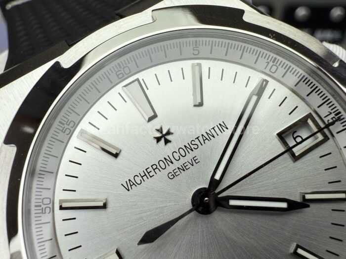 8F Factory Vacheron Constantin Overseas 4500V/000R-B127 41mm Black Rubber Strap Silver Dial - Image 4