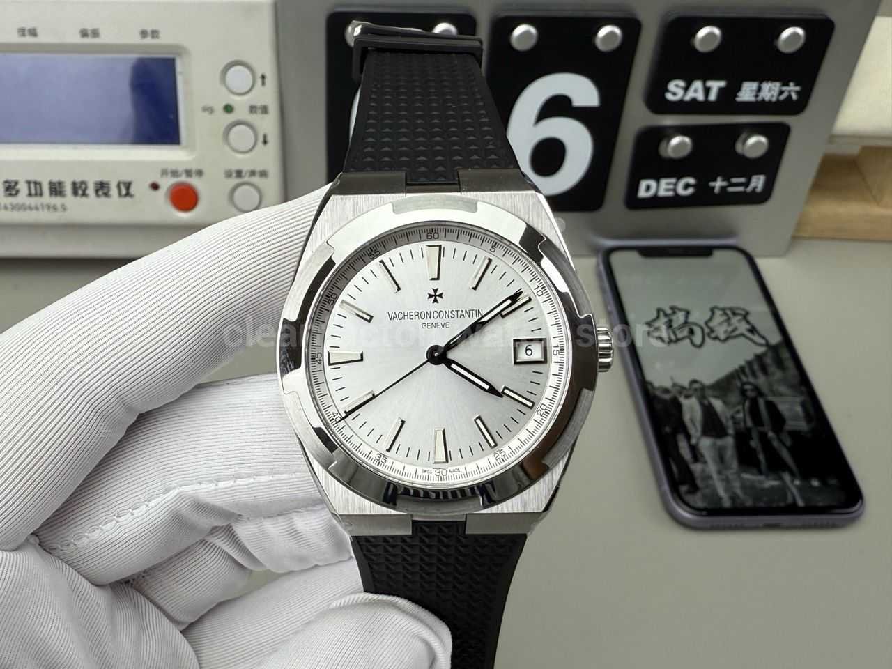 8F Factory Vacheron Constantin Overseas 4500V/000R-B127 41mm Black Rubber Strap Silver Dial