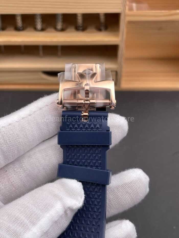 8F Factory Vacheron Constantin Overseas 4500V/210R-B705 41mm Rose Gold Rubber Strap Blue Dial - Image 8