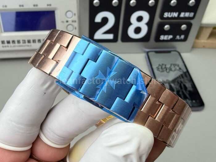 8F Factory Vacheron Constantin Overseas 4500v/000R-B127 41mm Full Rose Gold Silver Dial - Image 9