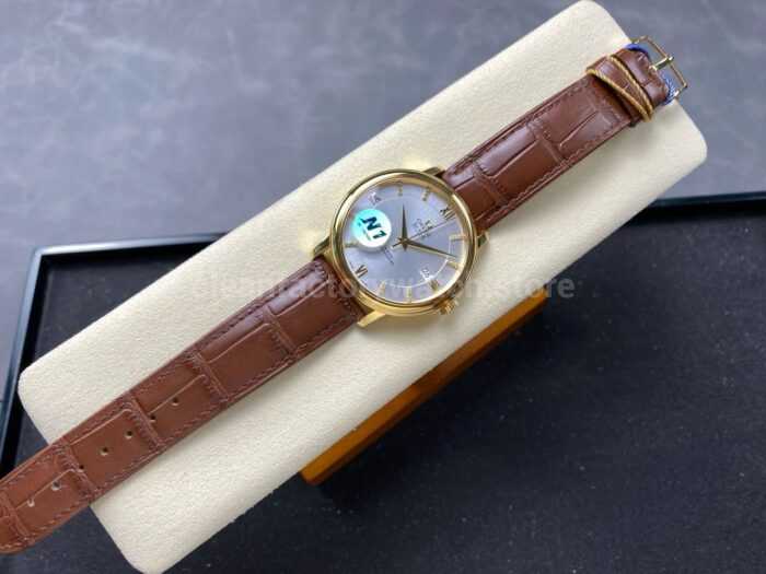 N1 Factory Omega De Ville Co-Axial 424.53.40.20.52.001 39.5mm Yellow Gold Brown Leather Strap Roman Number Silver Dial - Image 4