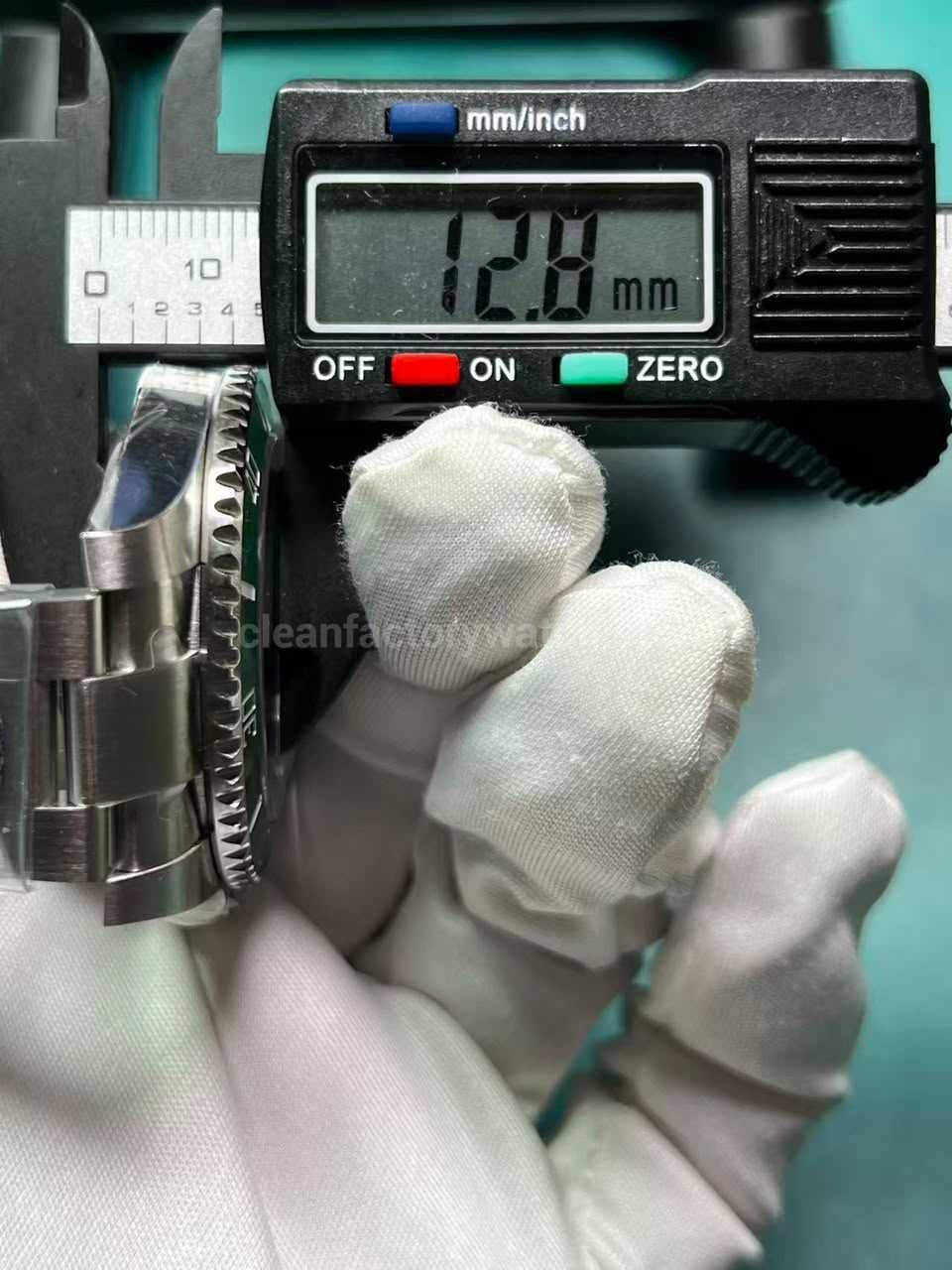 Clean Factory Submariner 116610LV 12.8mm case thickness measurement