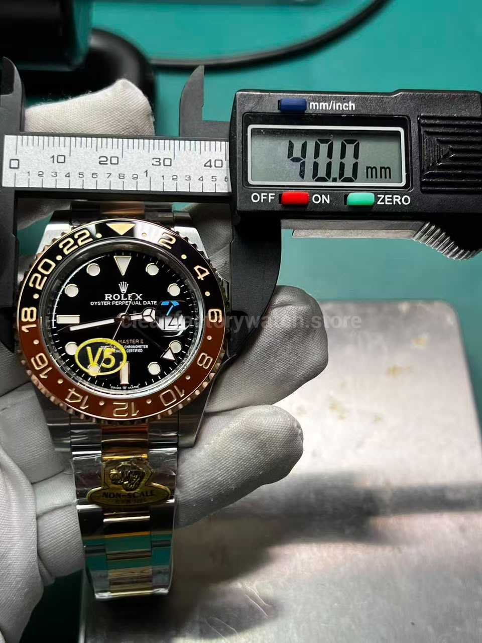 GOLD Factory GMT Master 126711CHN V5 40mm Case Width Measurement