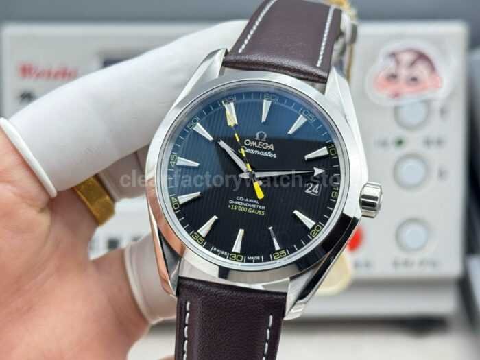 OVS Factory Omega Seamaster Aqua Terra 231.12.42.21.01.001 41mm Steel Brown Leather Strap Black Dial - Image 5