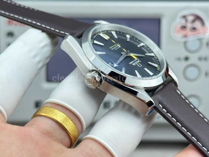 OVS Factory Omega Seamaster Aqua Terra 231.12.42.21.01.001 41mm Steel Brown Leather Strap Black Dial - Image 7