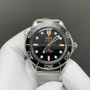 OVS Factory Omega Seamaster Diver 300M 42mm orange rubber strap black dial