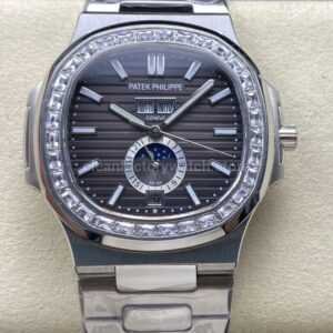 Patek Philippe Nautilus 5726 40mm stainless steel case