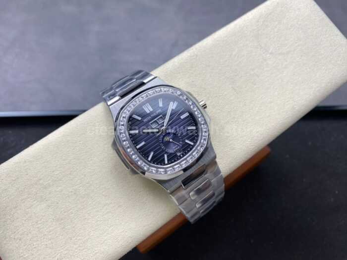 TW Factory Patek Philippe Nautilus 5726/1A-014 40mm Full Steel Diamond Bezel Blue Dial - Image 4
