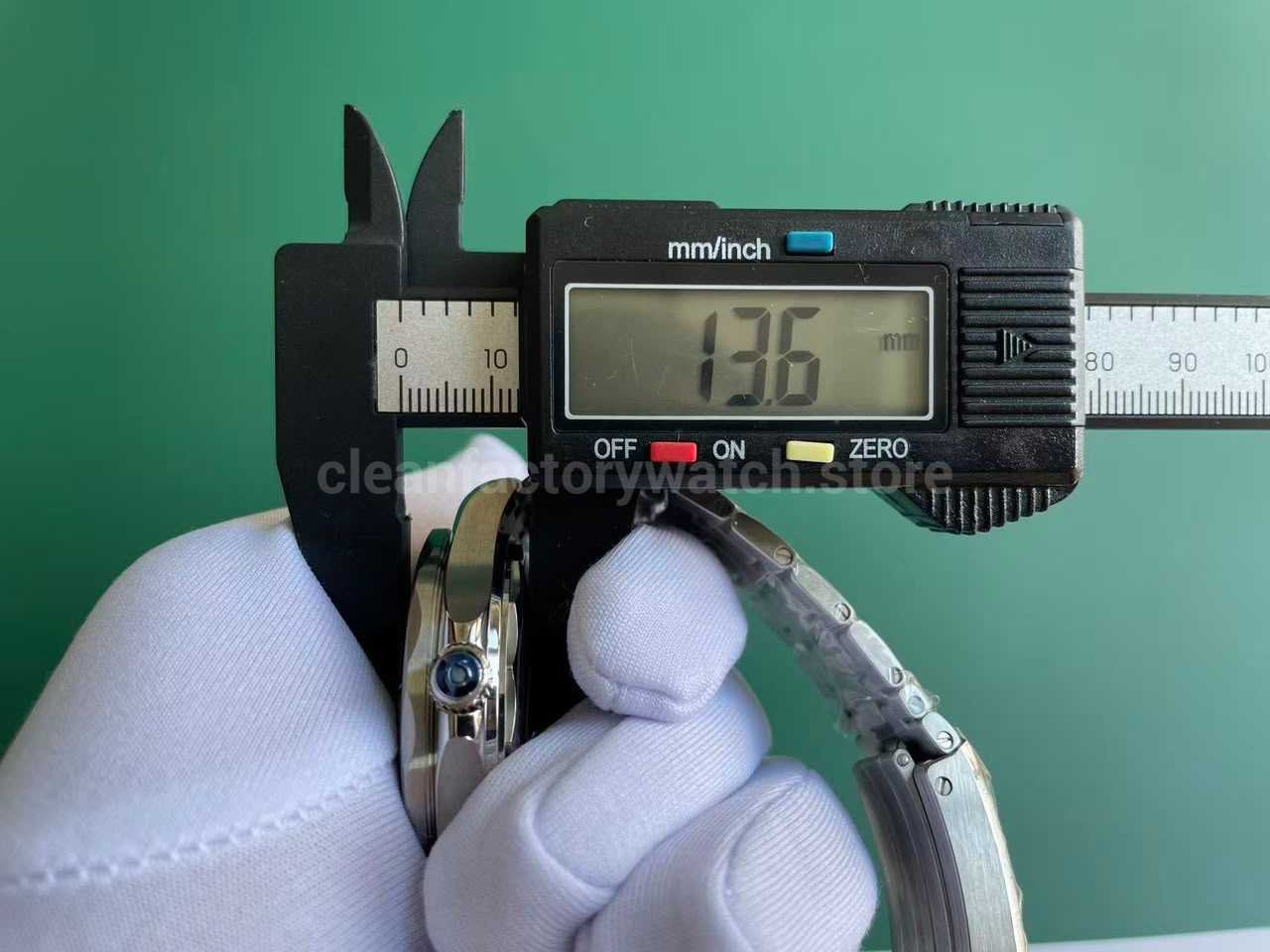 VS Factory Omega Seamaster Diver 300M 13.6mm Thickness Measurement