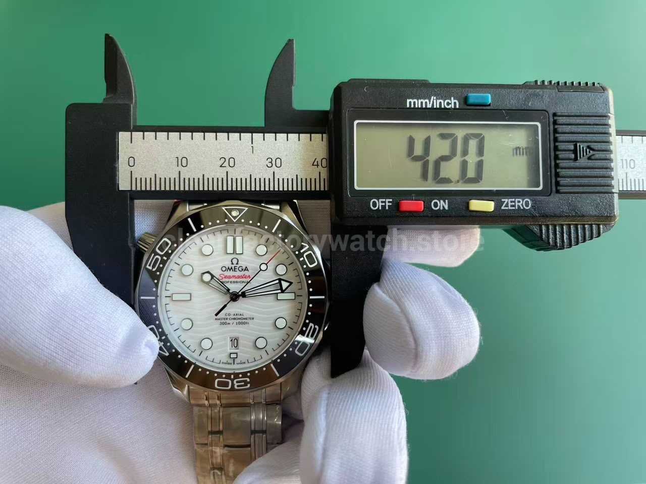VS Factory Omega Seamaster Diver 300M 42mm Case Width Measurement