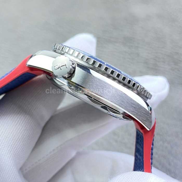 VS Factory Omega Seamaster Planet Ocean 600M 215.32.43.21.04.001 43.5mm Rubber Strap Arabic Numerals White Dial - Image 4