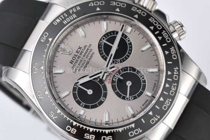 Clean Factory Rolex Daytona 126519LN-0006 40MM White Gold Rubber Strap Black Eye Grey Dial - Image 3