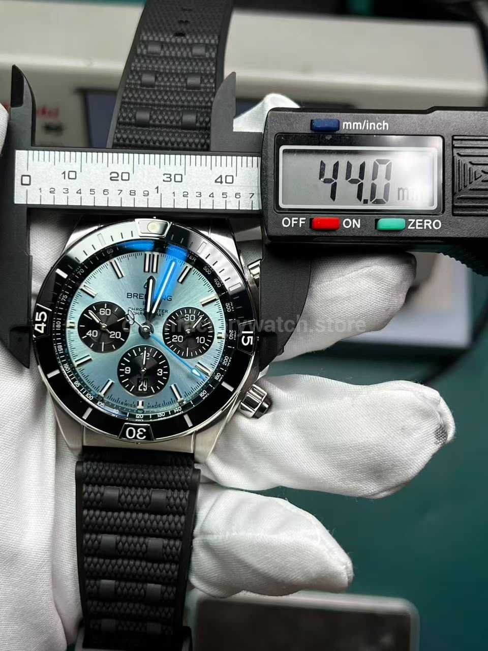 BLS Factory Breitling Chronomat B01 44mm Width Measurement