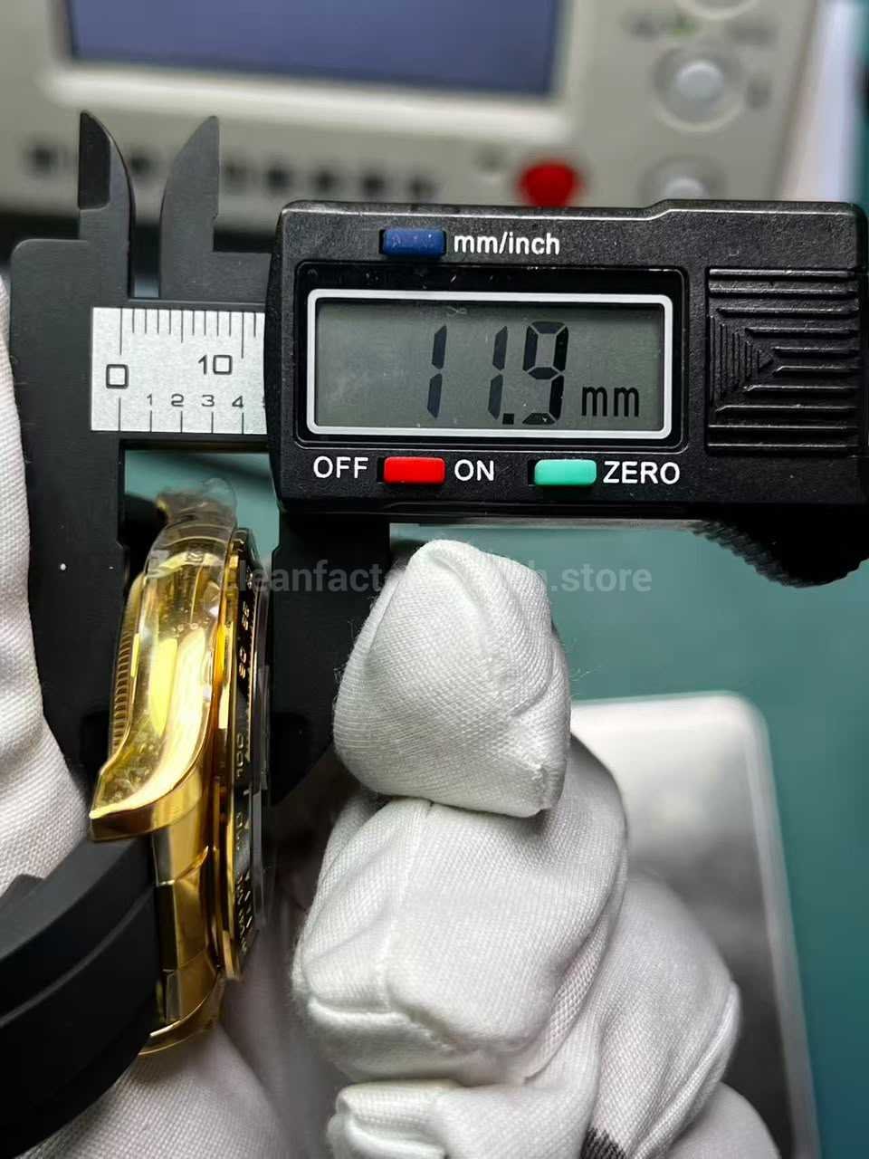 QF Factory Rolex Daytona 126518LN 11.9mm Thickness Measurement