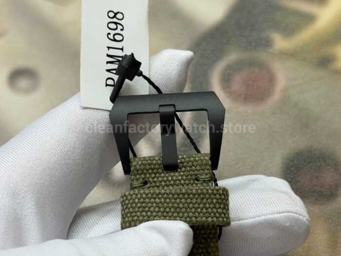 VS Factory Panerai Submersible PAM1698 44mm Carbon Fiber Canvas Strap Green Dial - Image 9