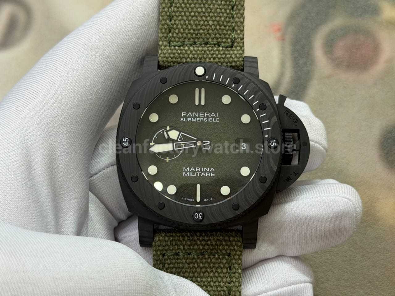 VS Panerai Submersible PAM1698 44mm carbon fiber watch