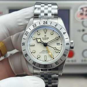 3C Factory Tudor Black Bay Pro 79470 white dial 39mm Jubilee-style bracelet