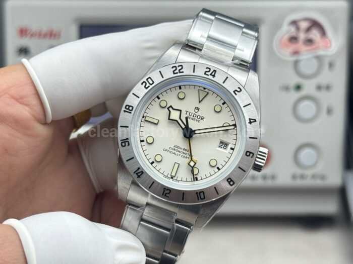 3C Factory Tudor Black Bay Pro M79470-0004 39mm Full Steel White Dial - Image 3