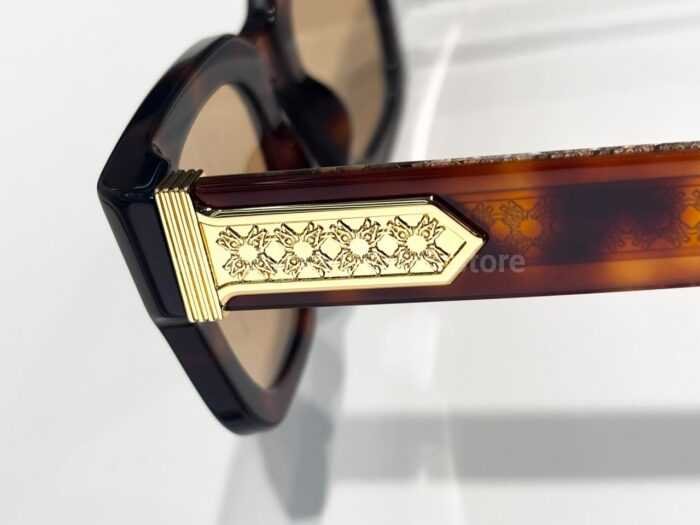 Amiri Mulholland Square Sunglasses | Dark Tortoiseshell Frame with Brown Gradient Lenses - Image 6