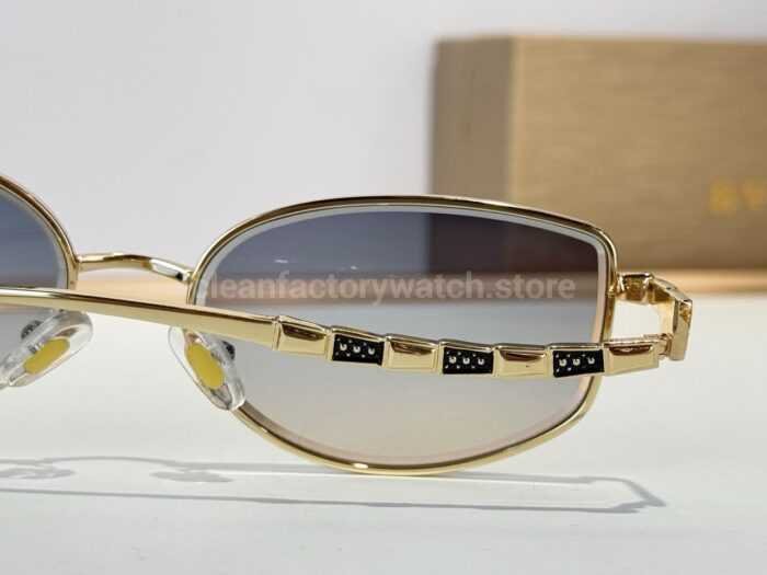 Bottega Veneta 5G587 Square Sunglasses | Light Gold Frame & Grey Gradient Lenses - Image 4