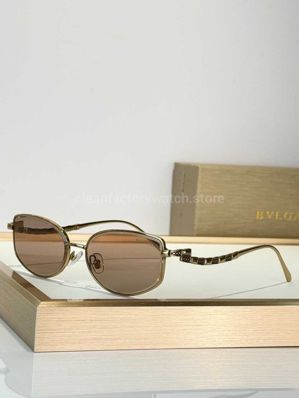 Bottega Veneta 5G587 Square Sunglasses | Light Gold Frame & Light Brown Lenses