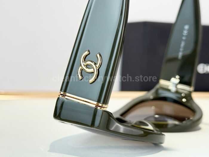 Chanel 5568 Shield Sunglasses | Black Frame & Grey Gradient Lens - Image 3