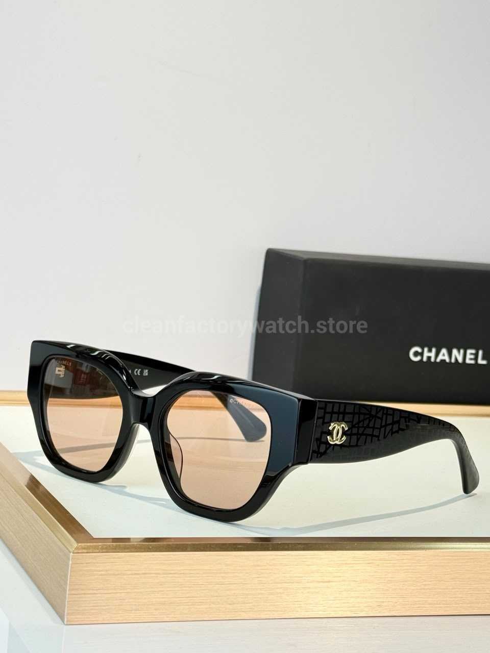Chanel 5571 Cat-Eye Sunglasses | Black Frame & Light Brown Lenses