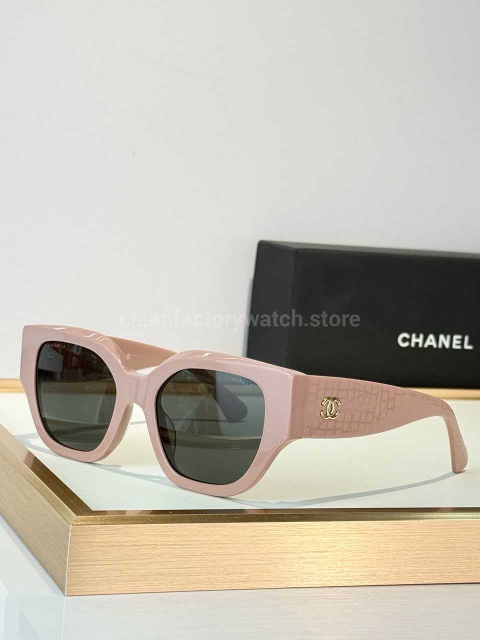 Chanel 5571 Cat-Eye Sunglasses | Light Pink Frame & Dark Grey-Green Lenses