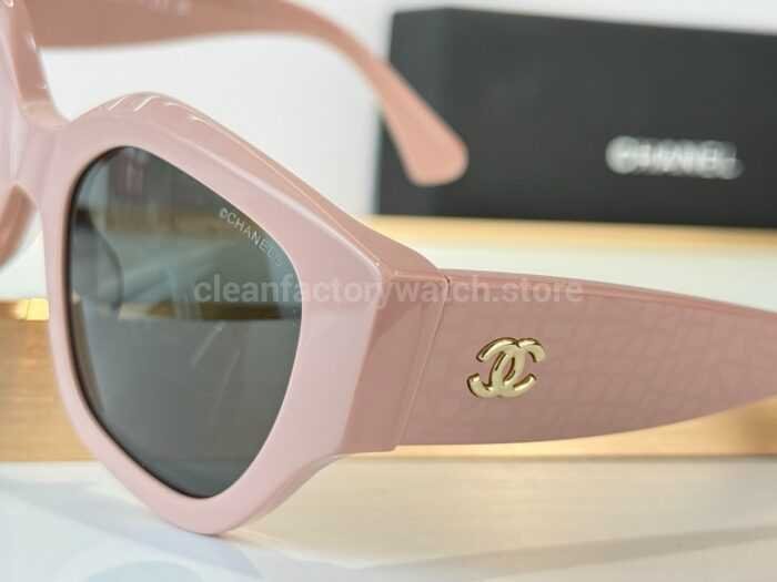 Chanel 5571 Cat-Eye Sunglasses | Light Pink Frame & Dark Grey-Green Lenses - Image 4