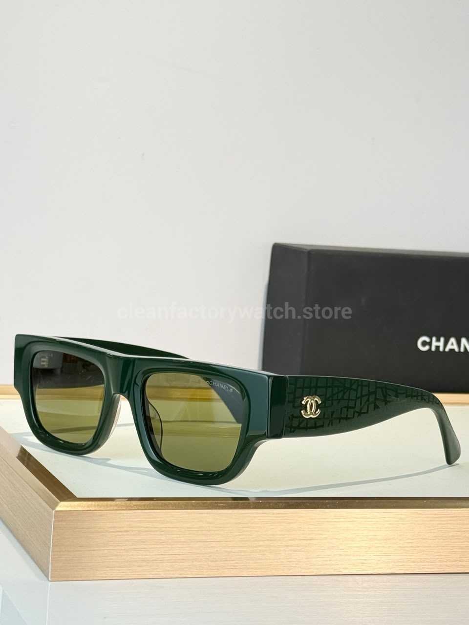 Chanel 5572 Square Sunglasses | Dark Green Frame & Olive Green Lenses
