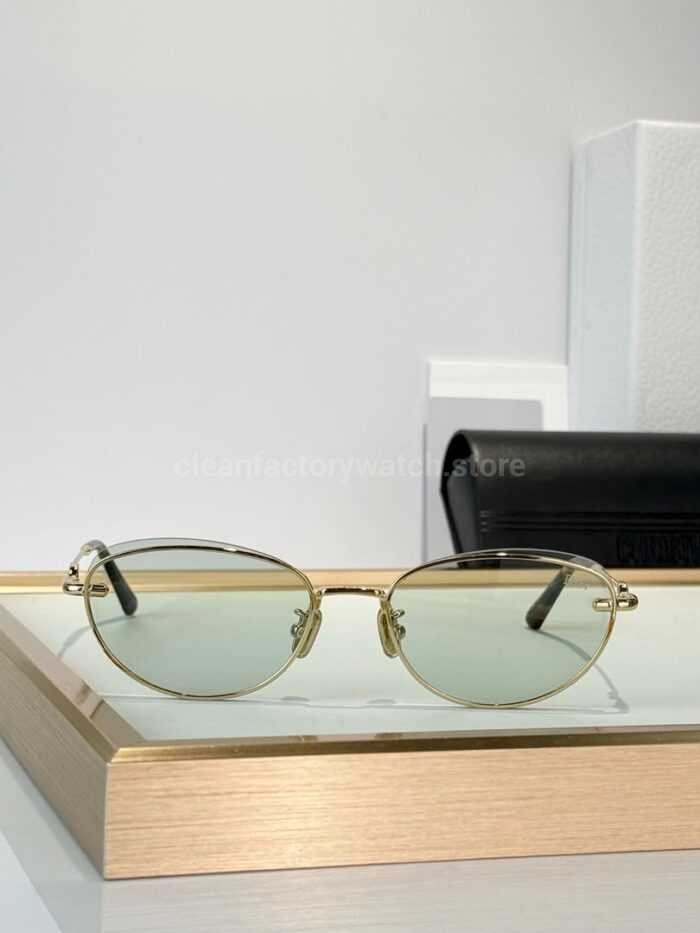 Dior Petit CD B1U Cat-Eye Sunglasses | Gold Frame with Light Green Lenses - Image 3
