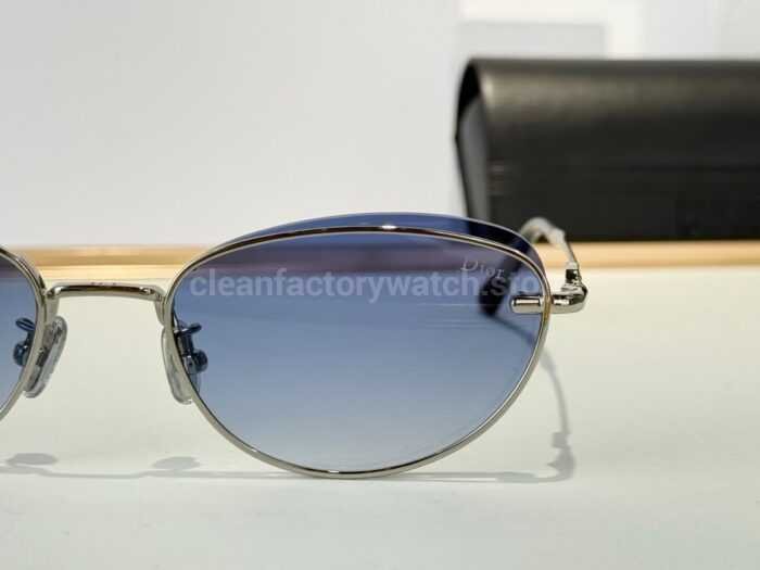 Dior Petit CD B1U Cat-Eye Sunglasses | Silver Frame with Blue-Grey Gradient Lenses - Image 4