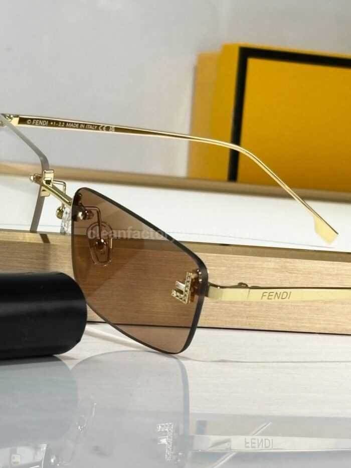 Fendi FE4172US Rimless Photochromic Eyeglasses | Gold-Tone Temples, Square Lenses & Letter Details - Image 2