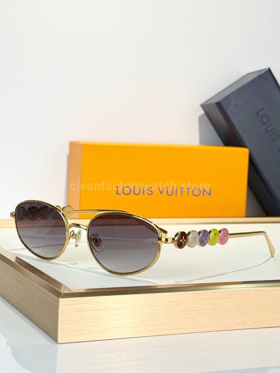 Louis Vuitton Z3179 Oval Sunglasses | Gold Frame with Grey-Purple Gradient Lenses