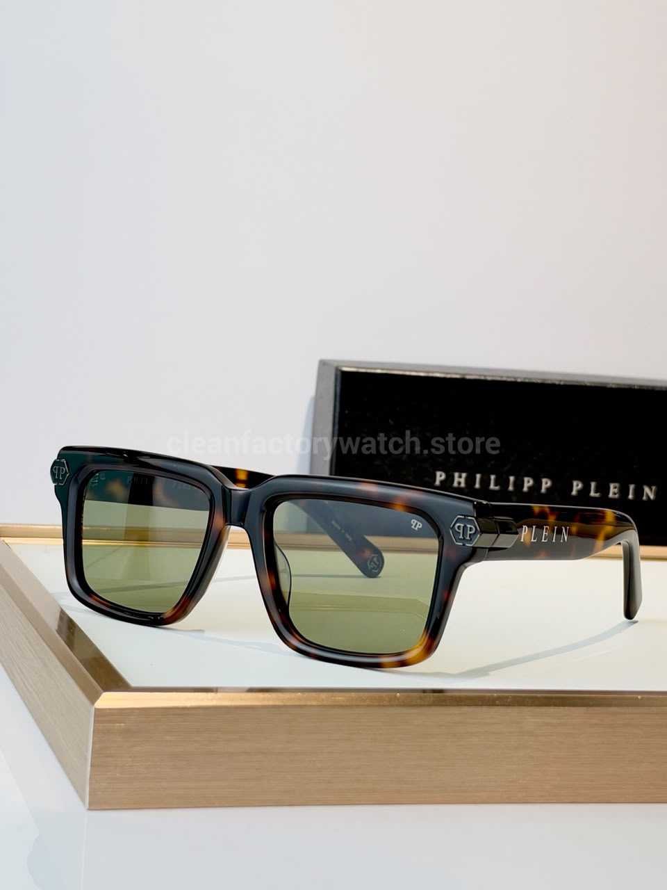 Philipp Plein SPP181M Square Sunglasses Dark Tortoiseshell Frame With Olive Green Lenses (1) Philipp Plein SPP181M Square Sunglasses | Dark Tortoiseshell Frame with Olive Green Lenses - Image 1