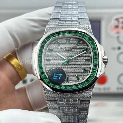 E7 Emerald Nautilus gray dial platinum 40mm