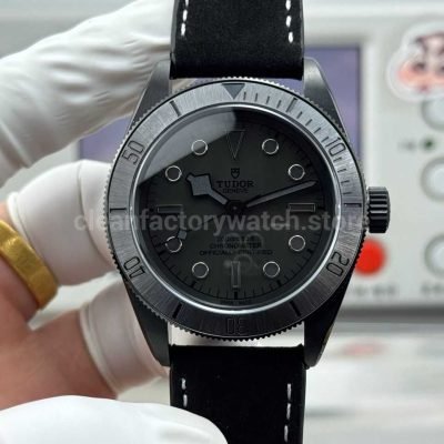 TW Factory Tudor Black Bay 79210CNU 41mm Leather Strap Black DLC Coated Black Dial (7)