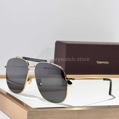 Tom Ford TF557 Aviator Sunglasses Silver Frame & Dark Grey Lenses (3)