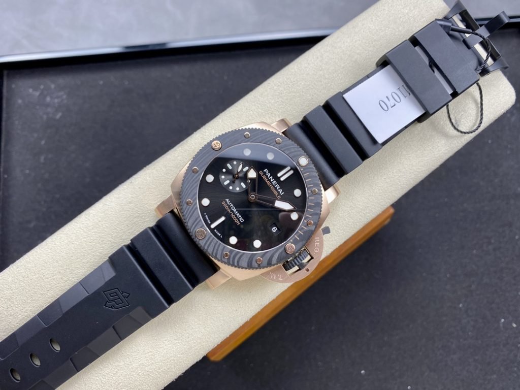 VS Factory Replica Panerai Submersible PAM 1070 Gold Carbon Watch – Susan Reviews on Replica Watches 8 05c80bc9eb814b1ebd729032ef95896a Super Clone Watch,Clean Factory Watch