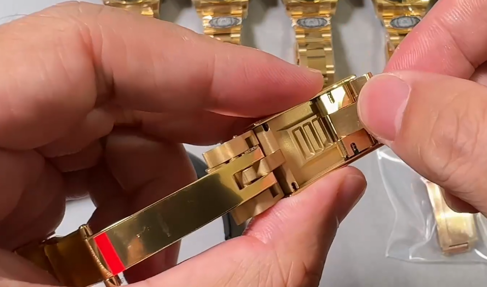 Who is the leader in the market of super clone Rolex Daytona? – Susan Reviews on Replica Watches 24 07a5f24ba4514b39be4300f637444c85 Super Clone Watch,Clean Factory Watch