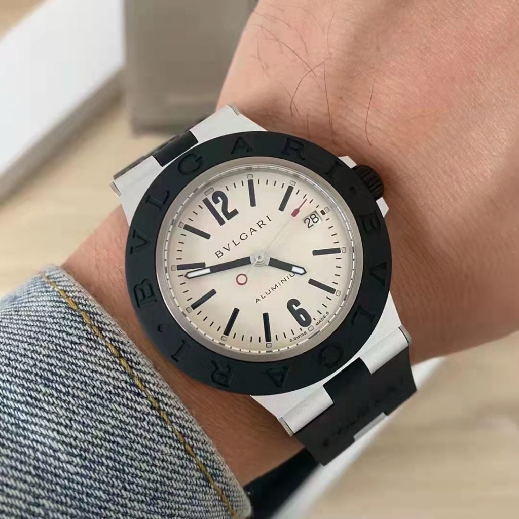 Another good watch with original movement – Susan Reviews on Replica Watches 8 16920fcfbb084403a6c2605209cdd095 Super Clone Watch,Clean Factory Watch