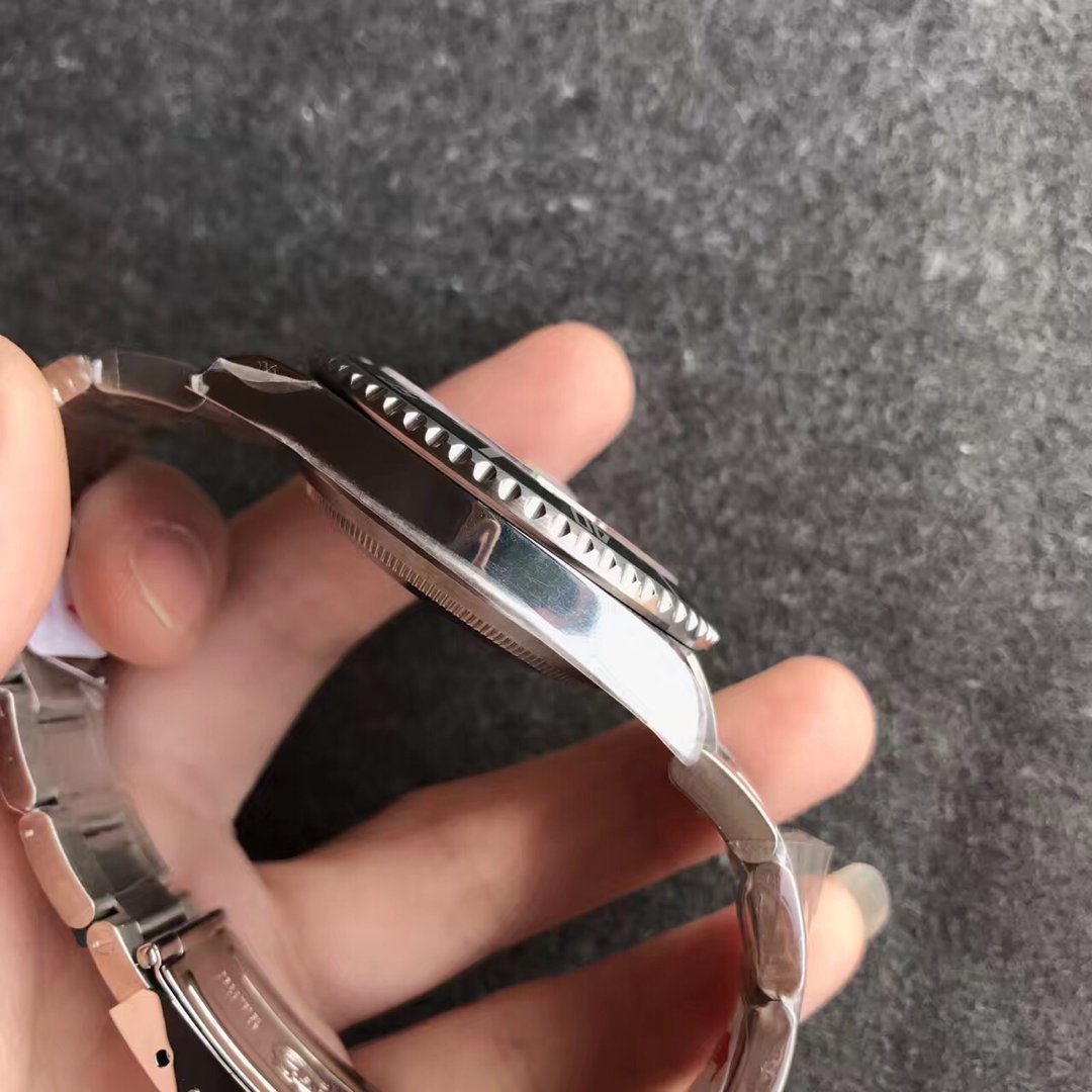 J12 Factory Replica Rolex Submariner 16610LV – Firefly In The Dark – Susan Reviews on Replica Watches 6 391b24d5e7184a2ca26db063e15dcd93 Super Clone Watch,Clean Factory Watch